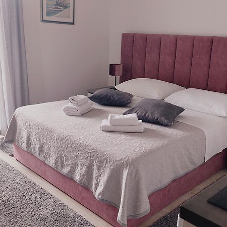 Villa Rosso Baška Voda Rom bilde