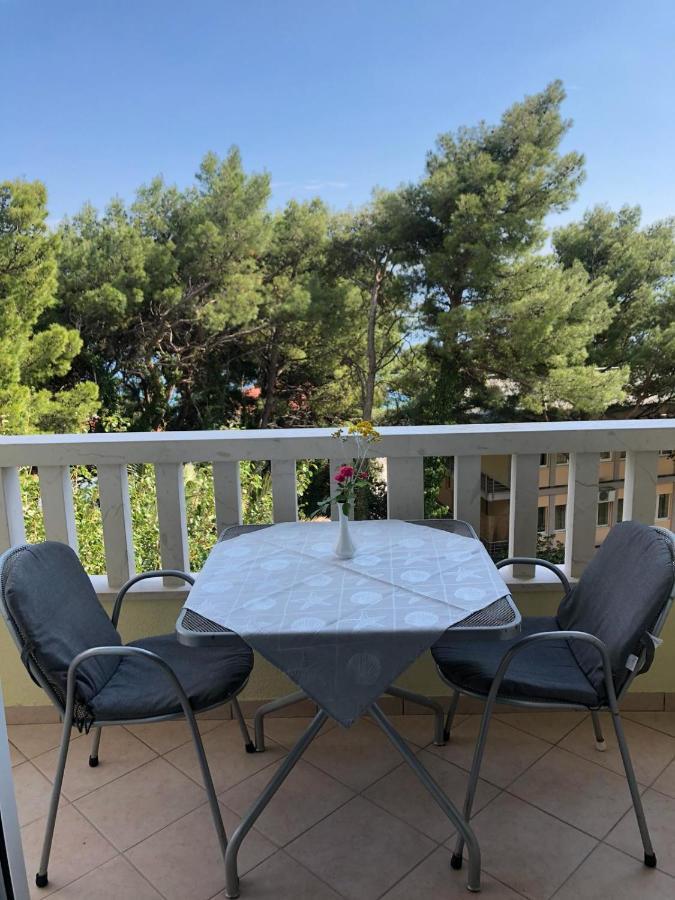 Villa Rosso Baška Voda Eksteriør bilde