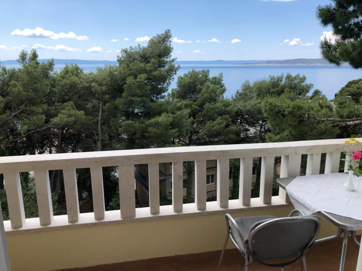 Villa Rosso Baška Voda Eksteriør bilde