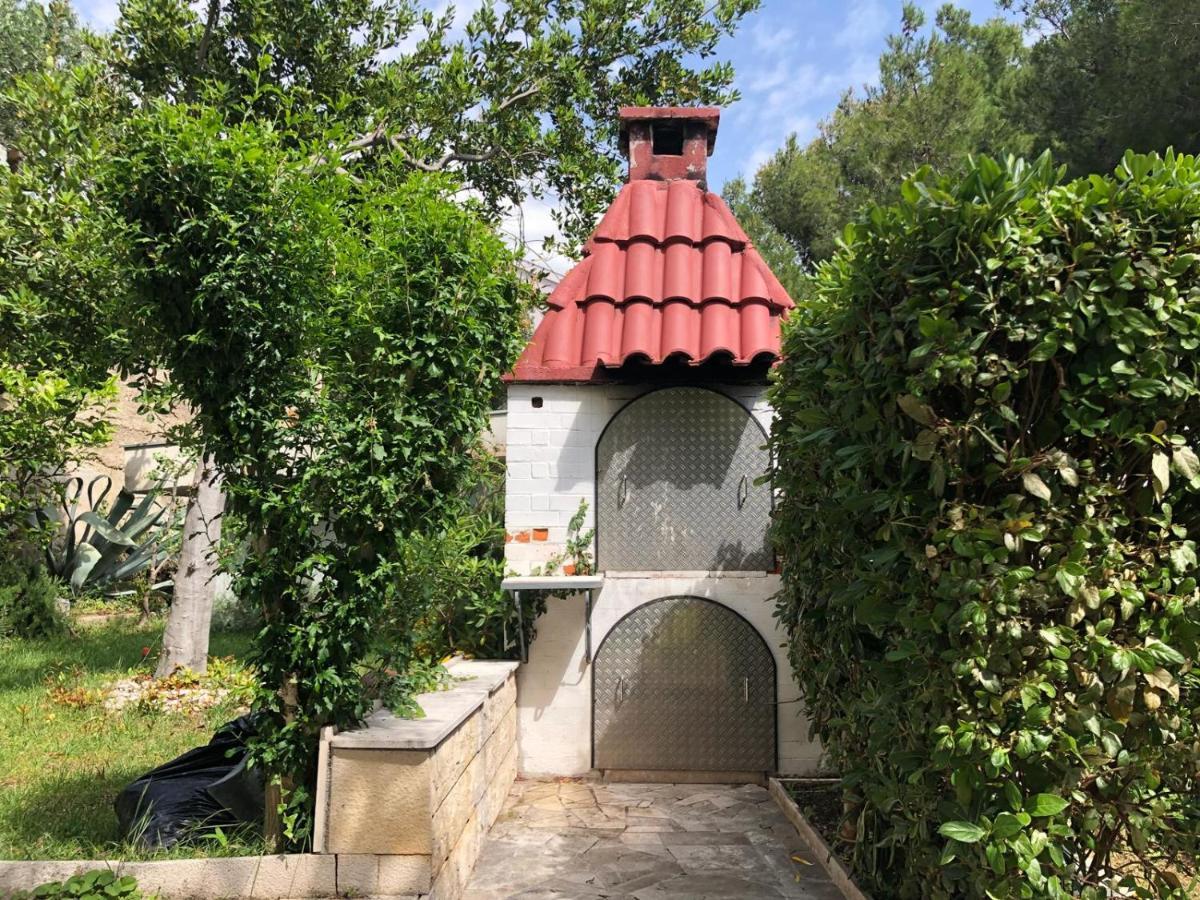 Villa Rosso Baška Voda Eksteriør bilde